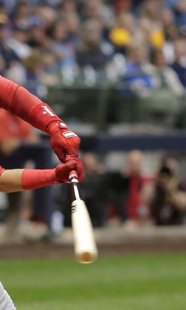 Iglesias, Roark lift Reds past Brewers for 5th straight win